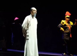 话剧《张謇》演绎历史 缅怀先贤